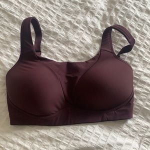 NWOT Lululemon 32E Sports Bra